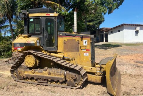 Trator De Esteiras D5M XL