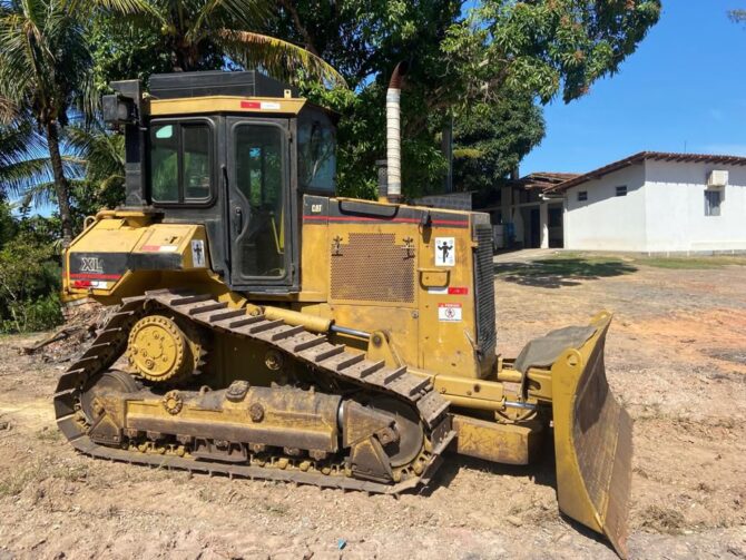 Trator De Esteiras D5M XL