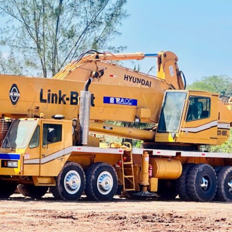 Guindastes Rodoviários Telescópicos de 50ton a 100ton